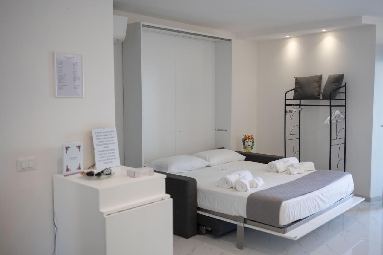 U Scrusciu D'U Mari Luxury Suite تْشيفالو المظهر الخارجي الصورة