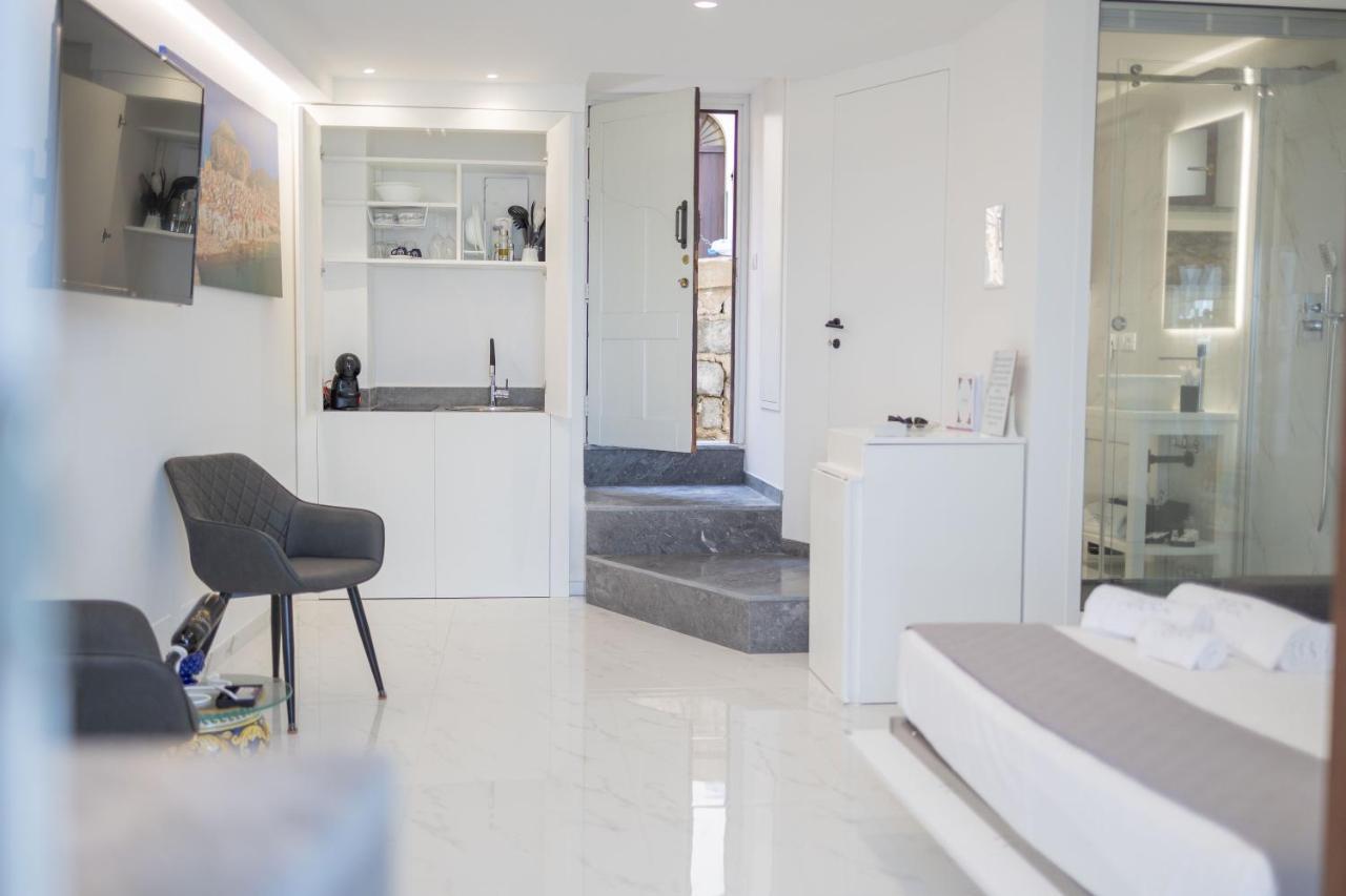 U Scrusciu D'U Mari Luxury Suite تْشيفالو المظهر الخارجي الصورة